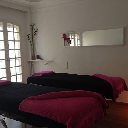אביניון Hostellerie Les Frenes מראה חיצוני תמונה
