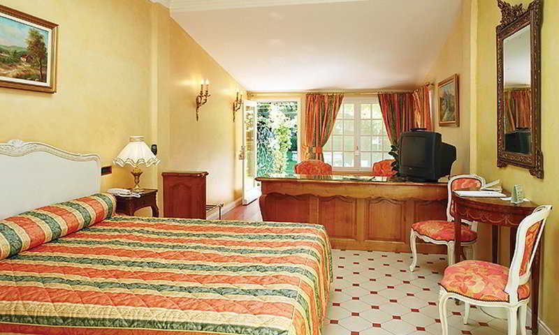 אביניון Hostellerie Les Frenes חדר תמונה